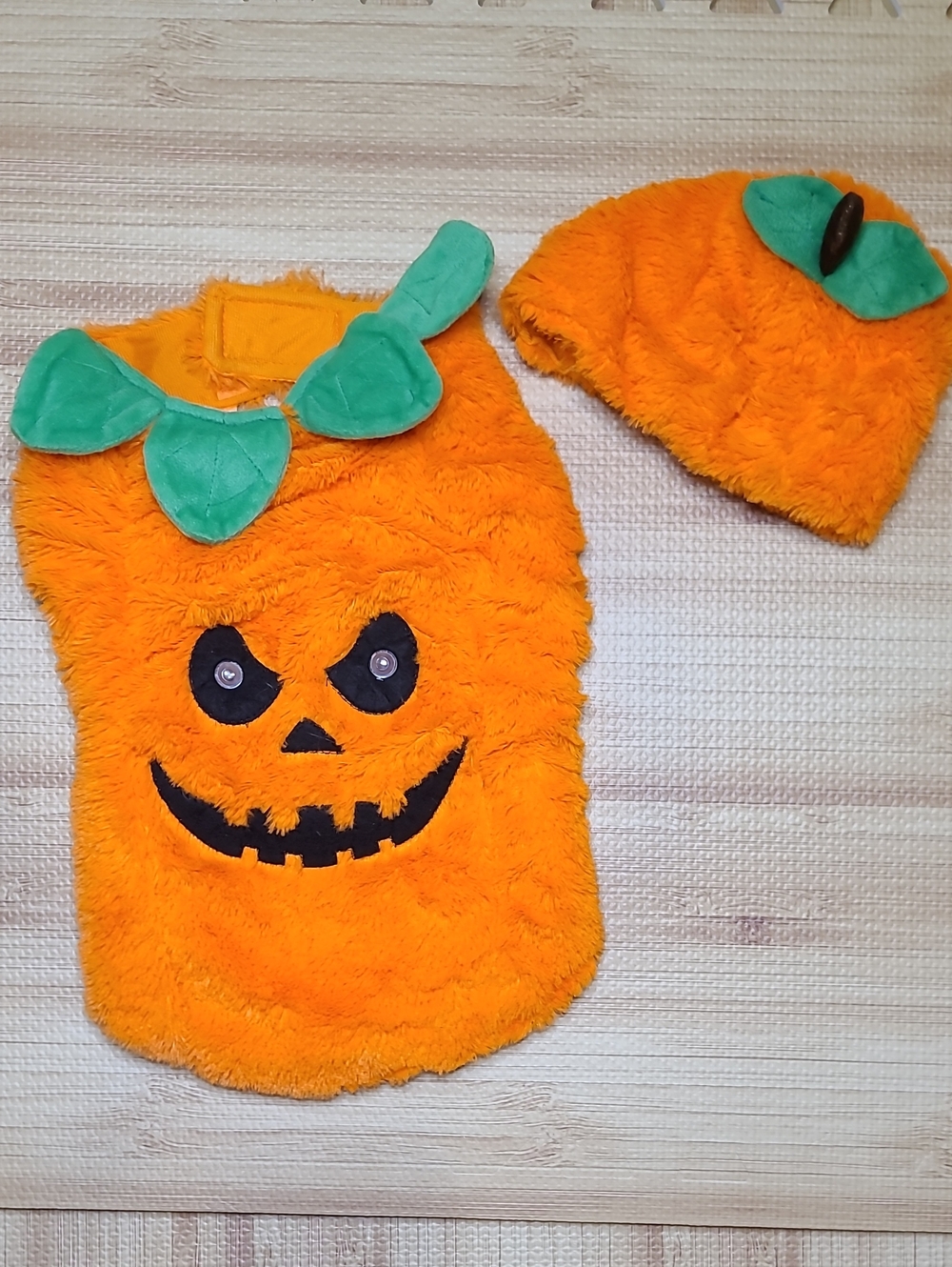 Dog Halloween Scary Pumpkin 2pc Costume. (M)